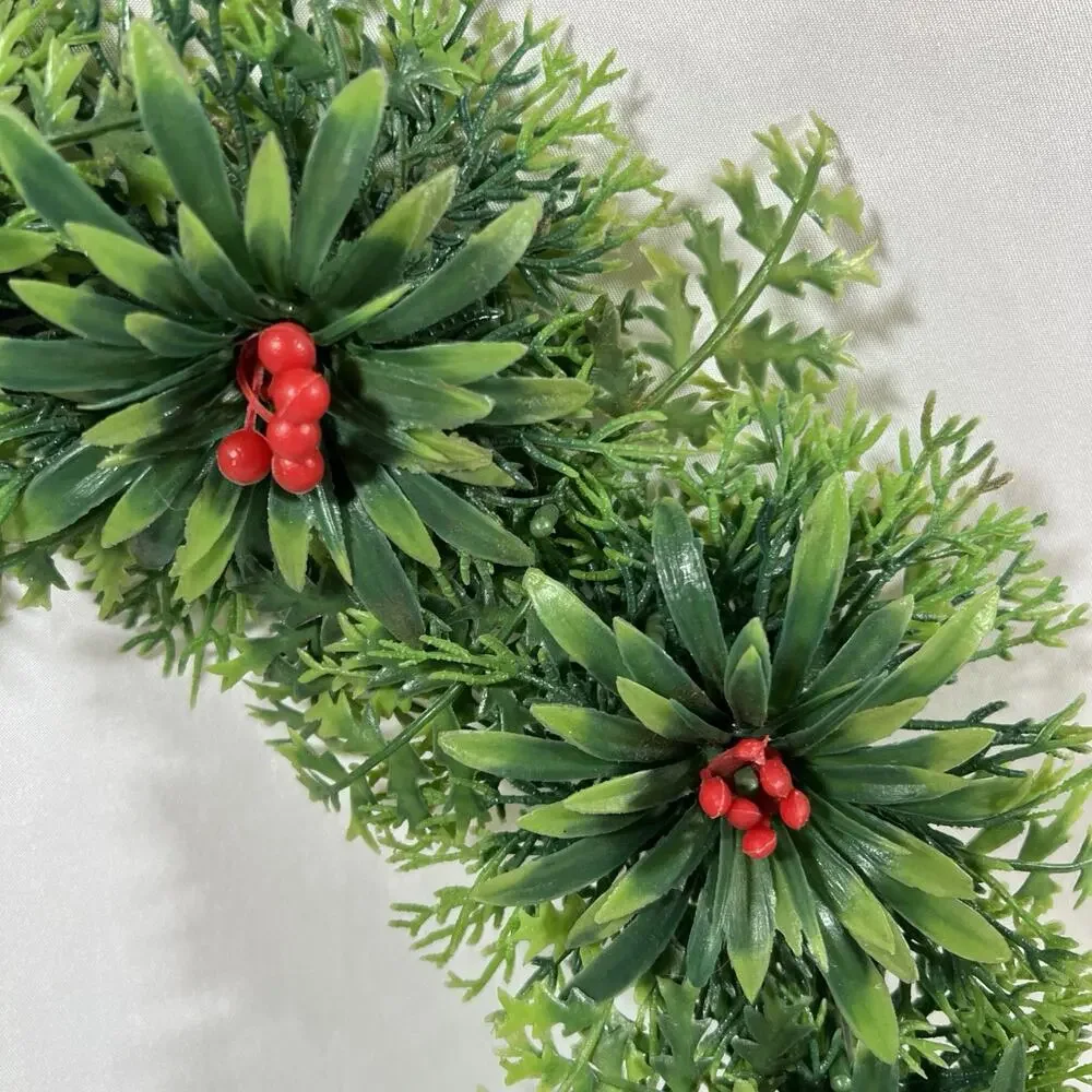 Vintage Christmas Wreath MCM Mid Century Holly Berries Holiday Plastic 15”